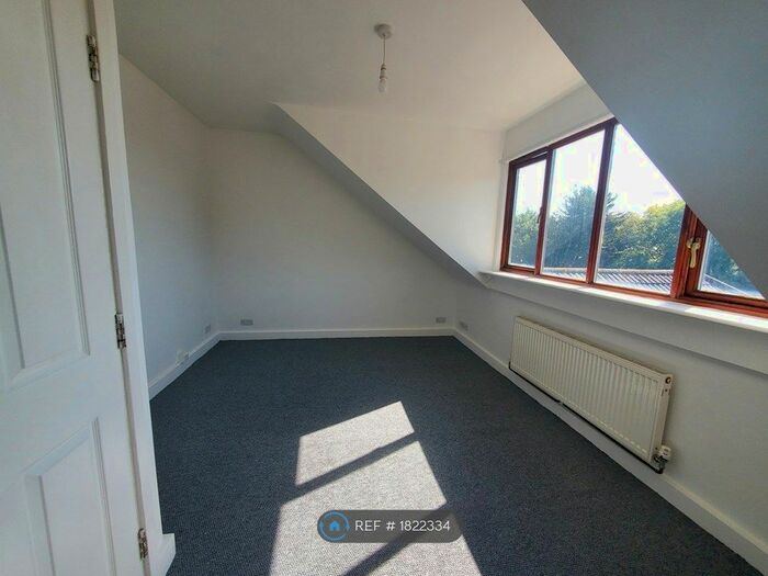 1 Bedroom Flat To Rent In Purewell, Christchurch, BH23