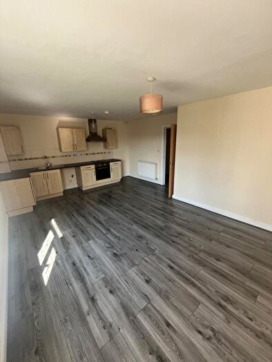 2 Bedroom Flat To Rent In Knightsbridge Court, Liverpool - Bedroom Apartment, L14