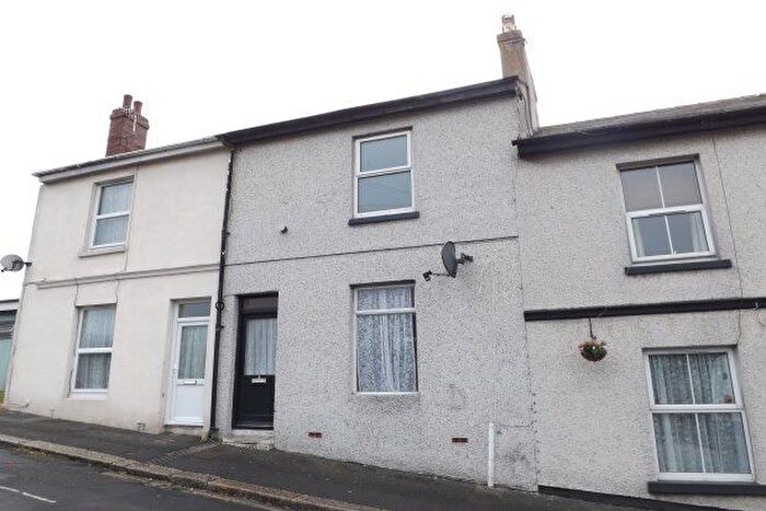 3 Bedroom Terraced House To Rent In Stonehouse, Plymouth, PL1