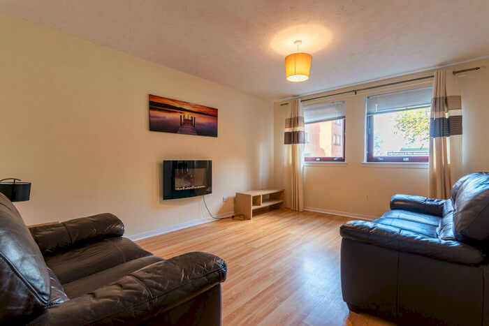 2 Bedroom Flat To Rent In Coxfield Edinburgh United Kingdom, EH11