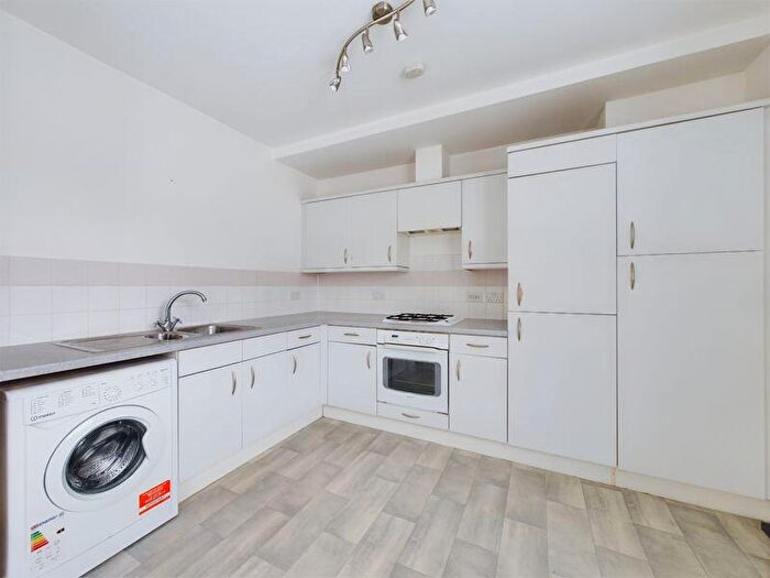 1 Bedroom Apartment To Rent In Godstone Road, Whyteleafe, CR3