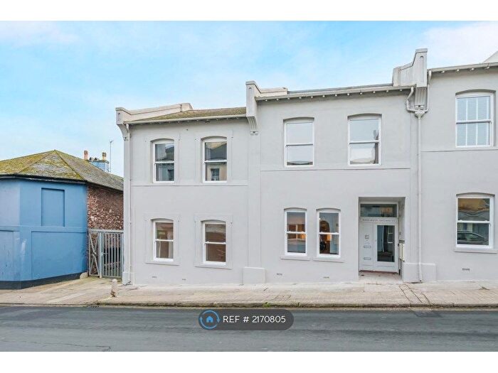 2 Bedroom Flat To Rent In Riviera Heights, Torquay, TQ2