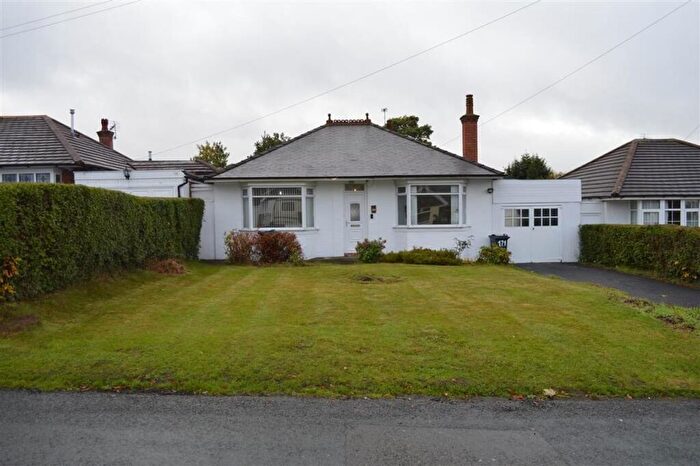 3 Bedroom Detached Bungalow To Rent In Yardley Fields Road, Birmingham, B33