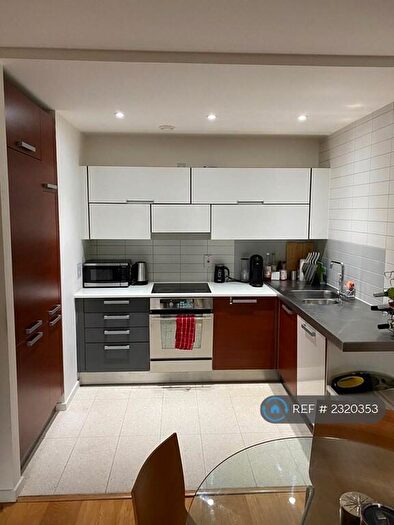 2 Bedroom Flat To Rent In Goulden Street, Manchester, M4
