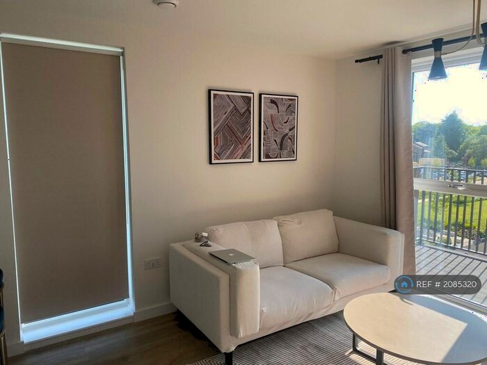 2 Bedroom Flat To Rent In Peregrine Drive, Great Warley, Brentwood, CM13