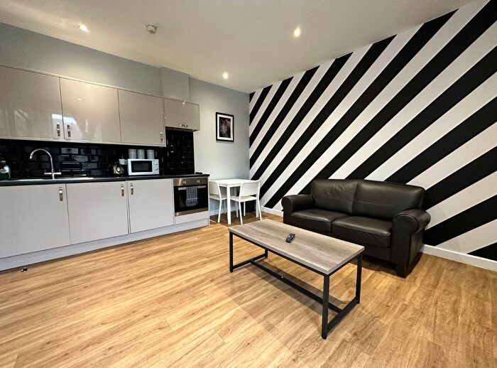 1 Bedroom Flat To Rent In Osmond Road, Hove, BN3