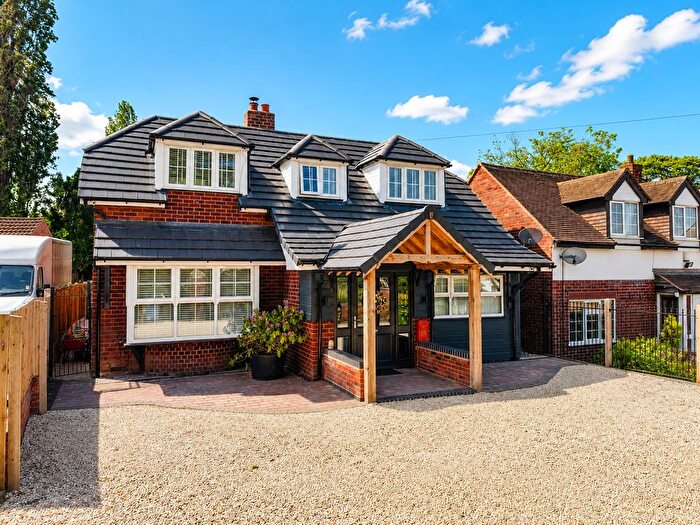 3 Bedroom Detached House For Sale In Wolverhampton Road, Wedges Mills, Cannock, WS11