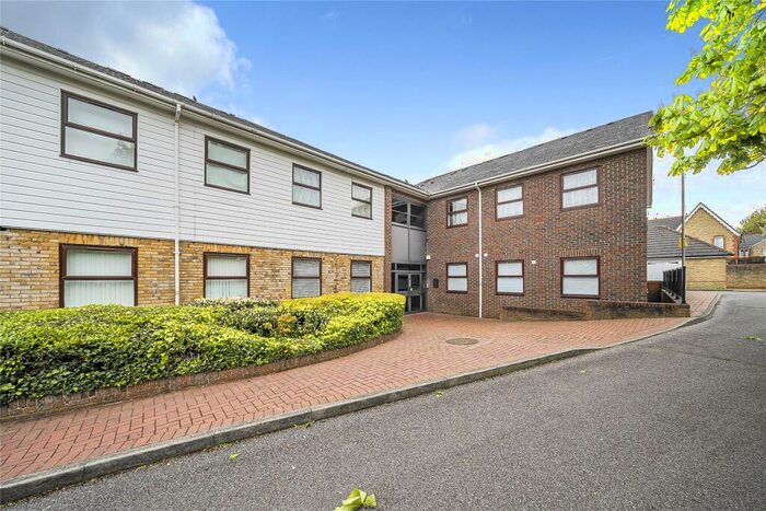 1 Bedroom Flat For Sale In Spencer Court, Hartington Close, Orpington, BR6