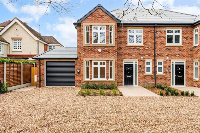 4 Bedroom Semi-Detached House To Rent In The Avenue, Ascot, SL5