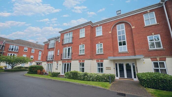 2 Bedroom Property To Rent In Priory Walk, Hinckley, LE10