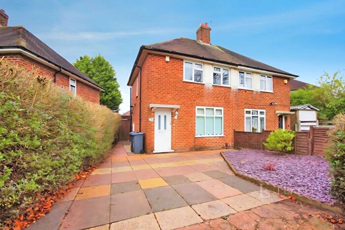 2 Bedroom Semi Detached House To Rent In Woodmeadow Road, Birmingham, West Midlands, B30