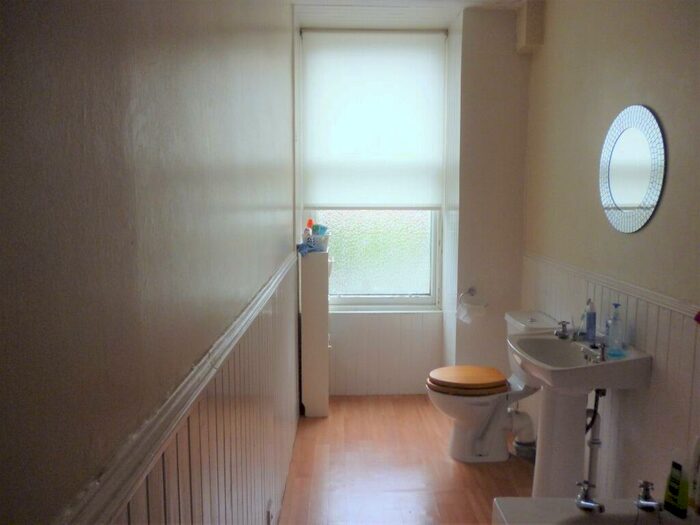 3 Bedroom Flat To Rent In Morgan Street, East End, Dundee, DD4