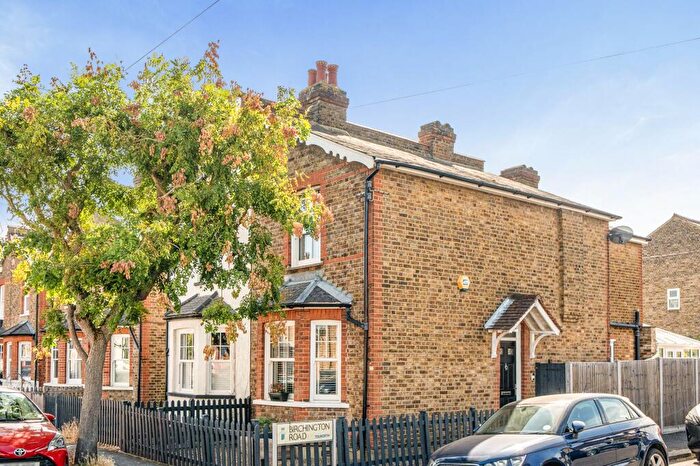 3 Bedroom Semi-Detached House For Sale In Beaconsfield Road, Surbiton, KT5