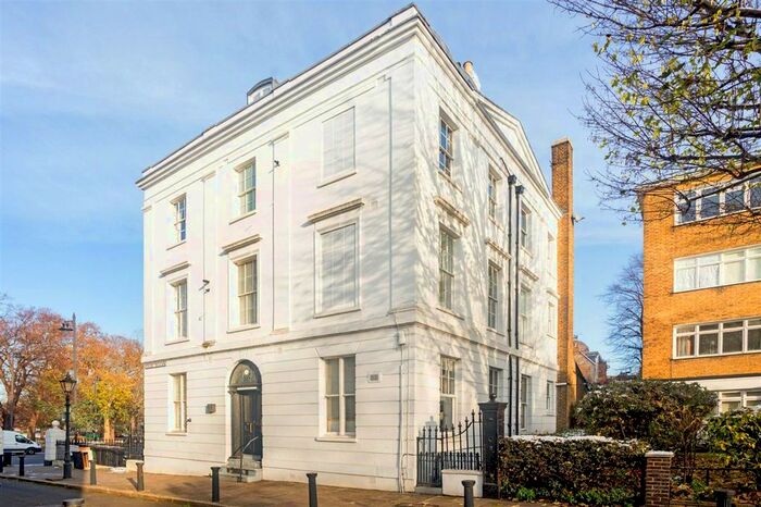 2 Bedroom Flat To Rent In Crescent Grove, London, SW4