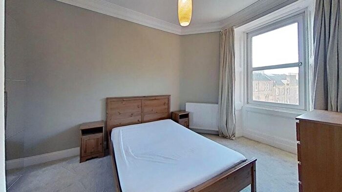 1 Bedroom Flat To Rent In Broughton Road, Edinburgh, EH7
