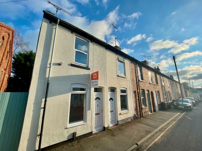 2 Bedroom End Of Terrace House To Rent In Milton Street, Lincoln, LN5