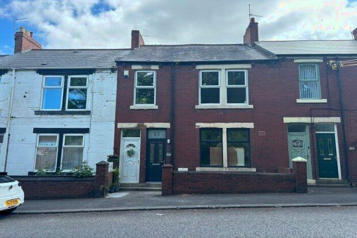 2 Bedroom Flat To Rent In Emmerson Terrace, Washington, NE38