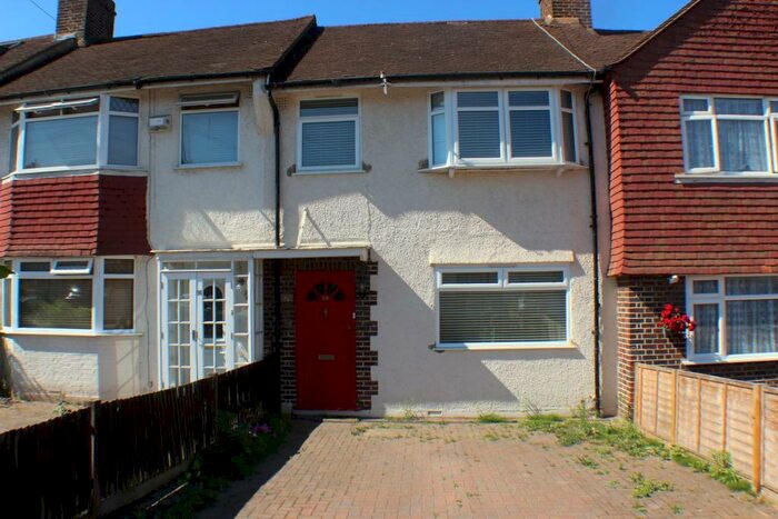 2 Bedroom House To Rent In Bramdean Crescent, Lee, SE12