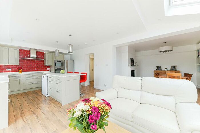 4 Bedroom Semi-Detached House To Rent In Roundwood View, Banstead, SM7