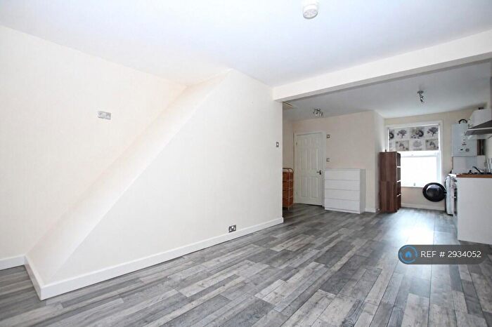 Studio To Rent In Charlton Street, Maidstone, ME16