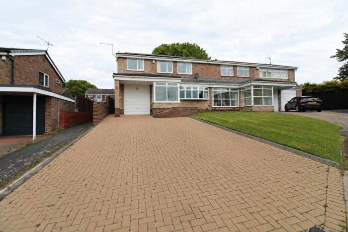 4 Bedroom Semi Detached House For Sale In Burnhope Road, Barmston, Washington, NE38