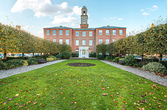 1 Bedroom Flat For Sale In North Square, Knowle, Fareham, PO17