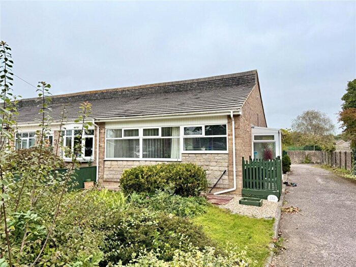 2 Bedroom Bungalow For Sale In The Meadway, Highcliffe On Sea, Christchurch, Dorset, BH23