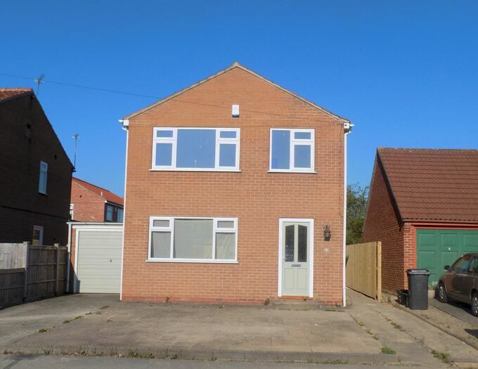 3 Bedroom Detached House To Rent In Skewsby Grove, York, YO31