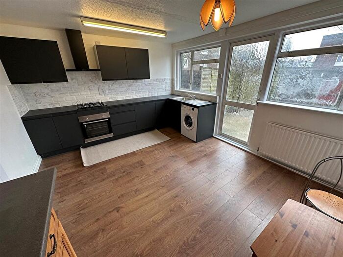 4 Bedroom Terraced House To Rent In Long Field, London, NW9