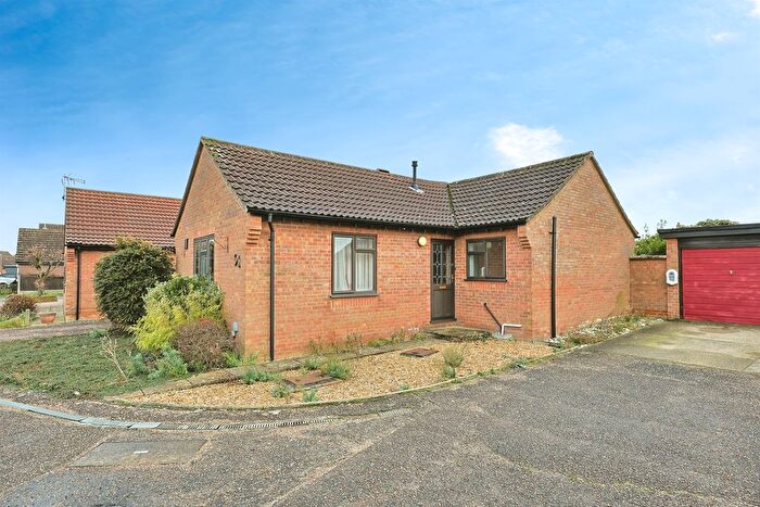 2 Bedroom Detached Bungalow For Sale In Jubilee Road, Watton, Thetford, IP25