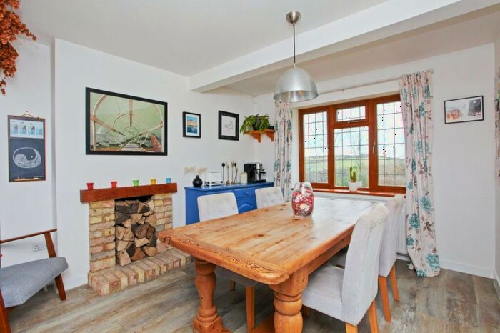 2 Bedroom Detached House For Sale In Canterbury Road, Hawkinge, Folkestone, Kent, CT18