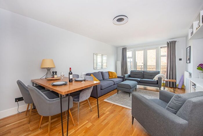 2 Bedroom Flat To Rent In Jerome Place, Kingston Upon Thames, KT1