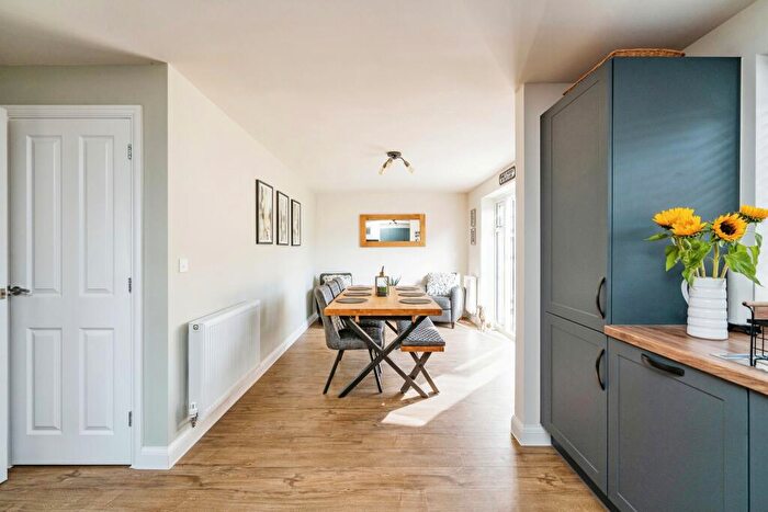 4 Bedroom Detached House For Sale In Metcalf Road, Norwich, NR13