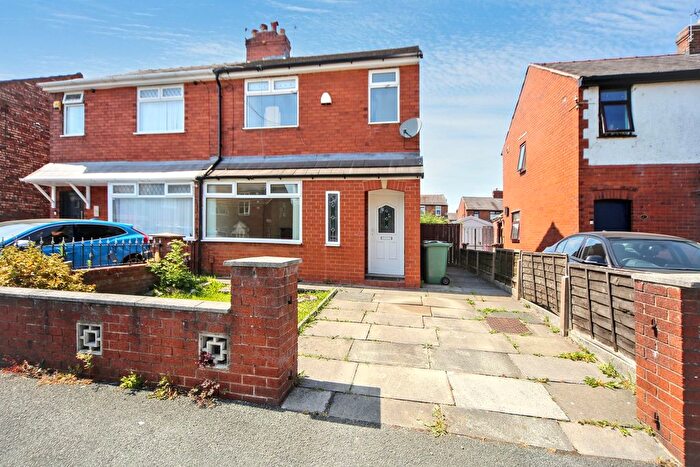 3 Bedroom Semi Detached House For Sale In Worsley Street, Wigan, WN5