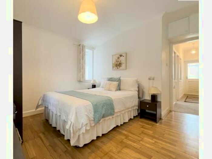 2 Bedroom Cottage To Rent In Breadlabane Street, Oban, PA34