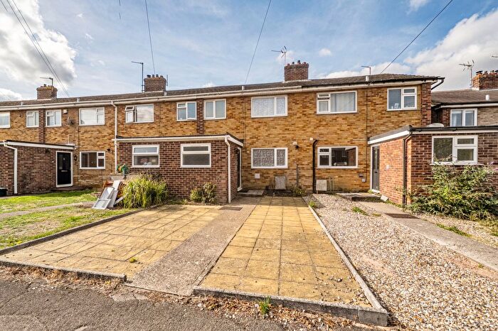 3 Bedroom Terraced House For Sale In Wellington Close, Newbury, Berkshire, RG14
