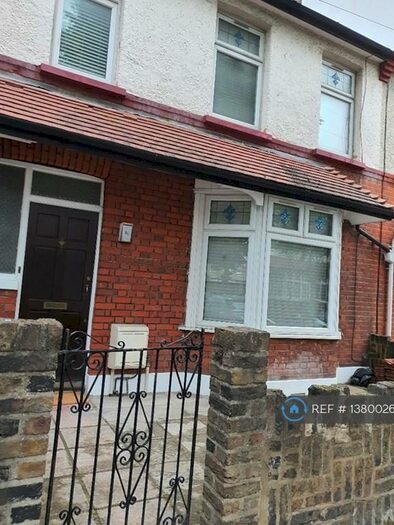 5 Bedroom Semi-Detached House To Rent In Gardner Road, London, E13