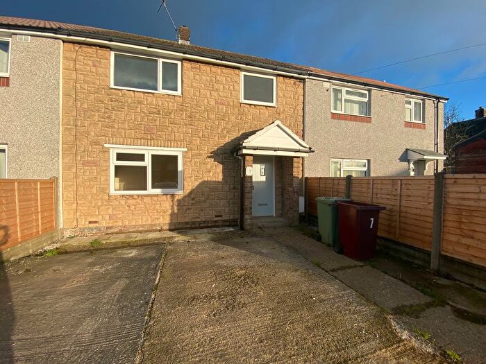 3 Bedroom Terraced House To Rent In Bramble Close, Chesterfield, S44