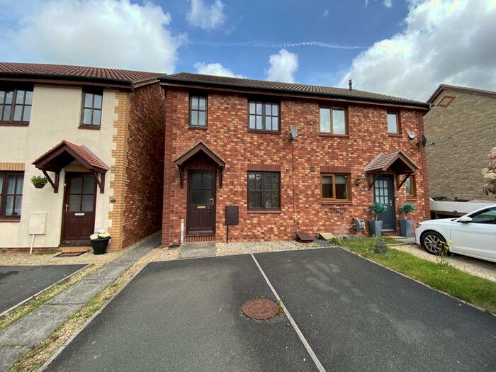 2 Bedroom Terraced House To Rent In Fennel Drive, Bristol, BS32