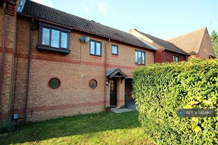 2 Bedroom Maisonette To Rent In Mill Corner, Fleet, GU51