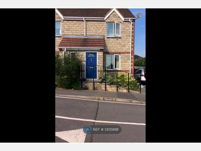 2 Bedroom Semi-Detached House To Rent In Willow Tree Grove, Heron Cross ST4