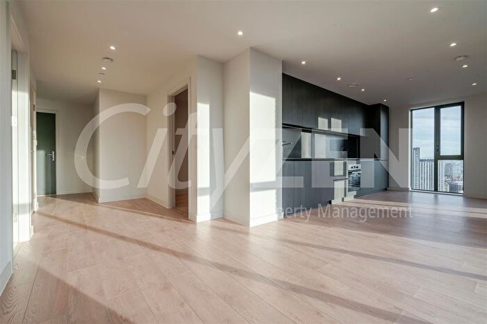 2 Bedroom Flat To Rent In Waterhouse Gardens, Dutton Street, Manchester, M3