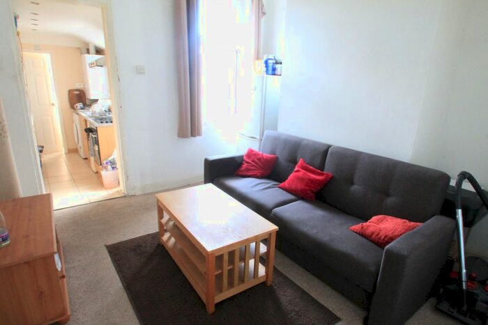 2 Bedroom Terraced House To Rent In Cowper Street, Luton, LU1