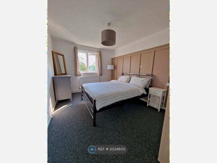 1 Bedroom Maisonette To Rent In Wishaw Square, Manchester, M21