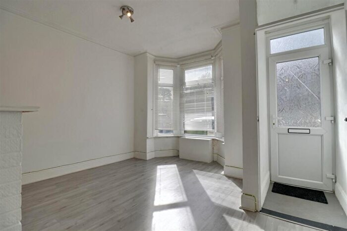 2 Bedroom House For Sale In Albert Road, Cosham, Portsmouth, PO6