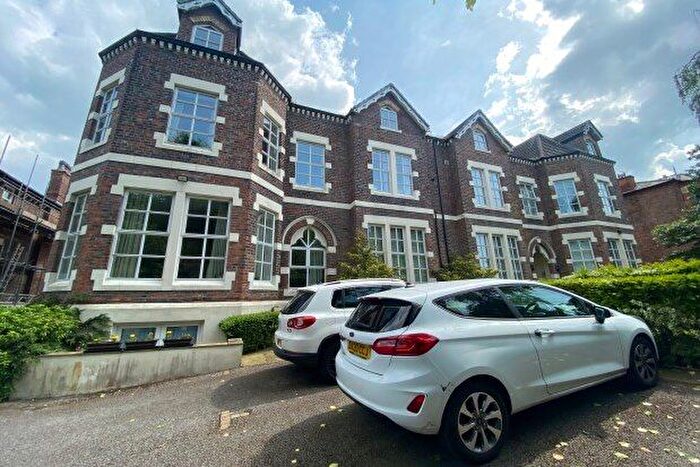 3 Bedroom Flat To Rent In Beresford Road, Prenton, CH43