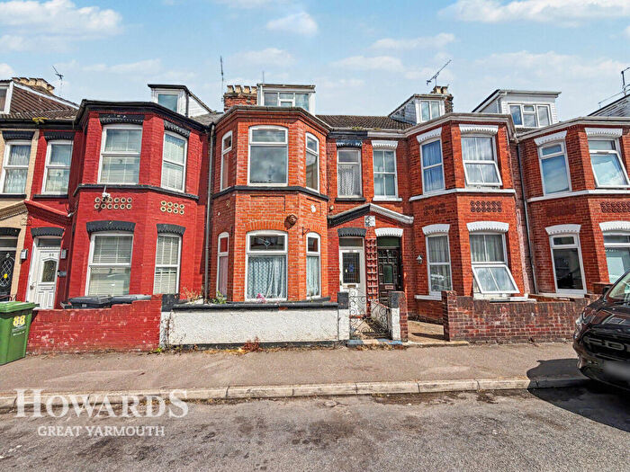 6 Bedroom Terraced House For Sale In Walpole Road, Great Yarmouth, NR30