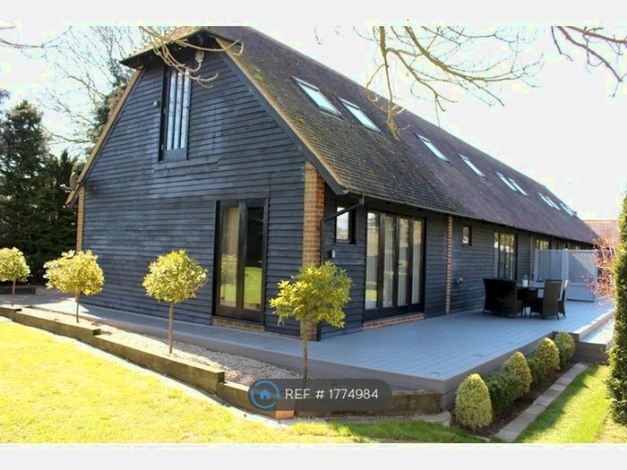 3 Bedroom Semi-Detached House To Rent In Frith Farm House, Nr Faversham / Lenham, ME13