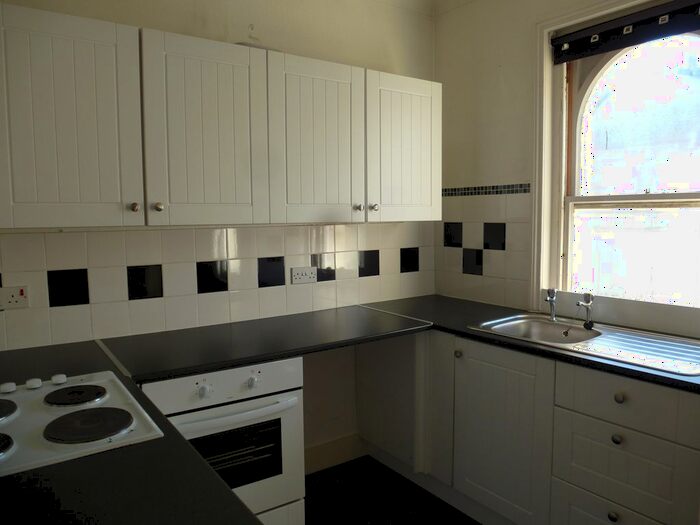 1 Bedroom Flat To Rent In Cambridge Gardens, Hastings, TN34