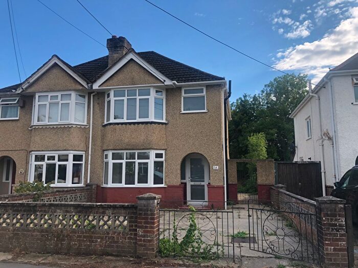 3 Bedroom Semi-detached House To Rent In Hounsdown Avenue, Totton, Southampton, SO40